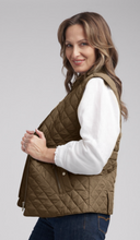 Load image into Gallery viewer, GC Winter Vest Fudge