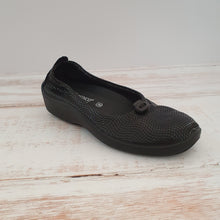 Load image into Gallery viewer, L14 Creative Black Slip on