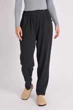 Load image into Gallery viewer, 1015492 Detail waistband Lounge Pant Black
