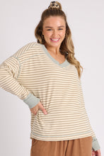 Load image into Gallery viewer, 1015498 Step Hem Panel detailed Top Latte Stripe Light Blue
