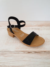 Load image into Gallery viewer, Minty Black Youth Sandal
