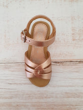 Load image into Gallery viewer, Piper Youth Rose Sandal
