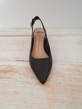 Load image into Gallery viewer, Rango Black Heel
