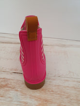 Load image into Gallery viewer, Laurina Gumboot Fuchsia
