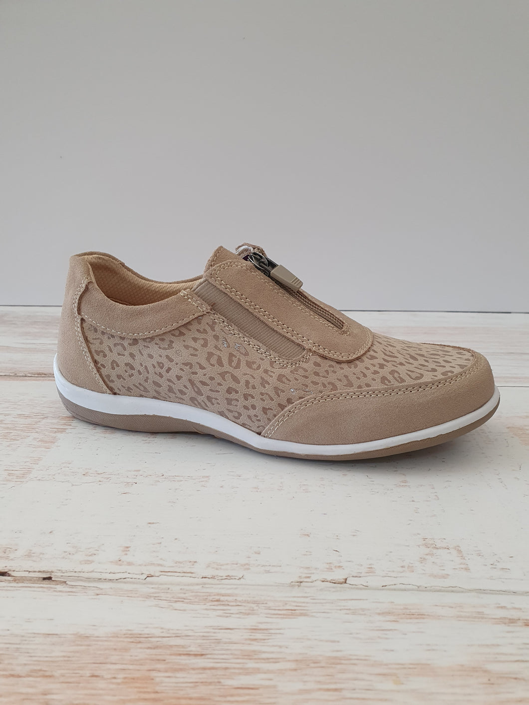 Olivia Leopard Taupe Casual