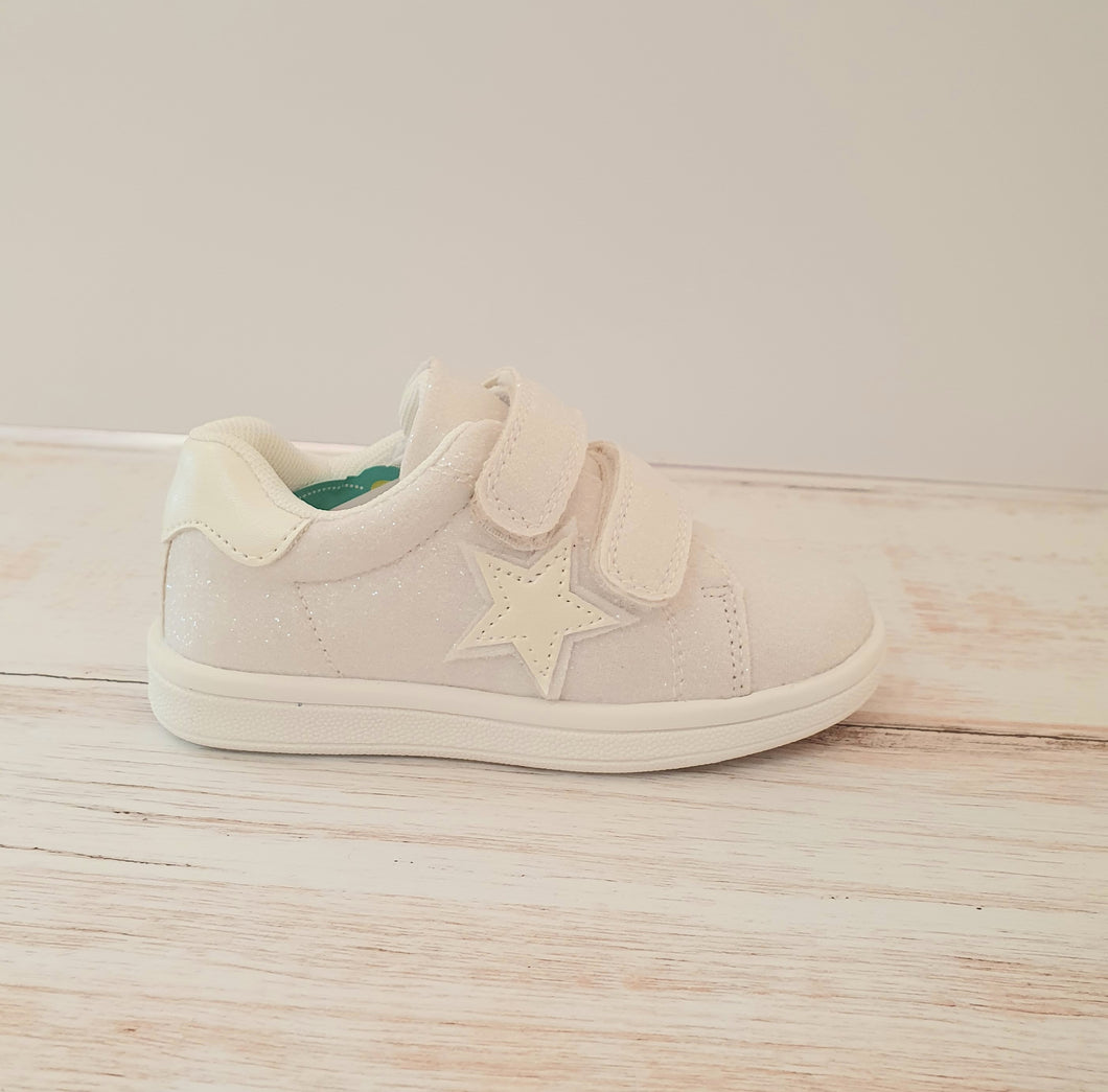 Sparks White Sneaker