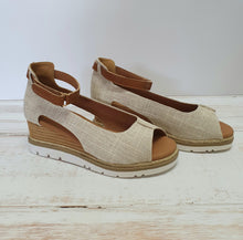 Load image into Gallery viewer, Rove Beige Linen Sandal
