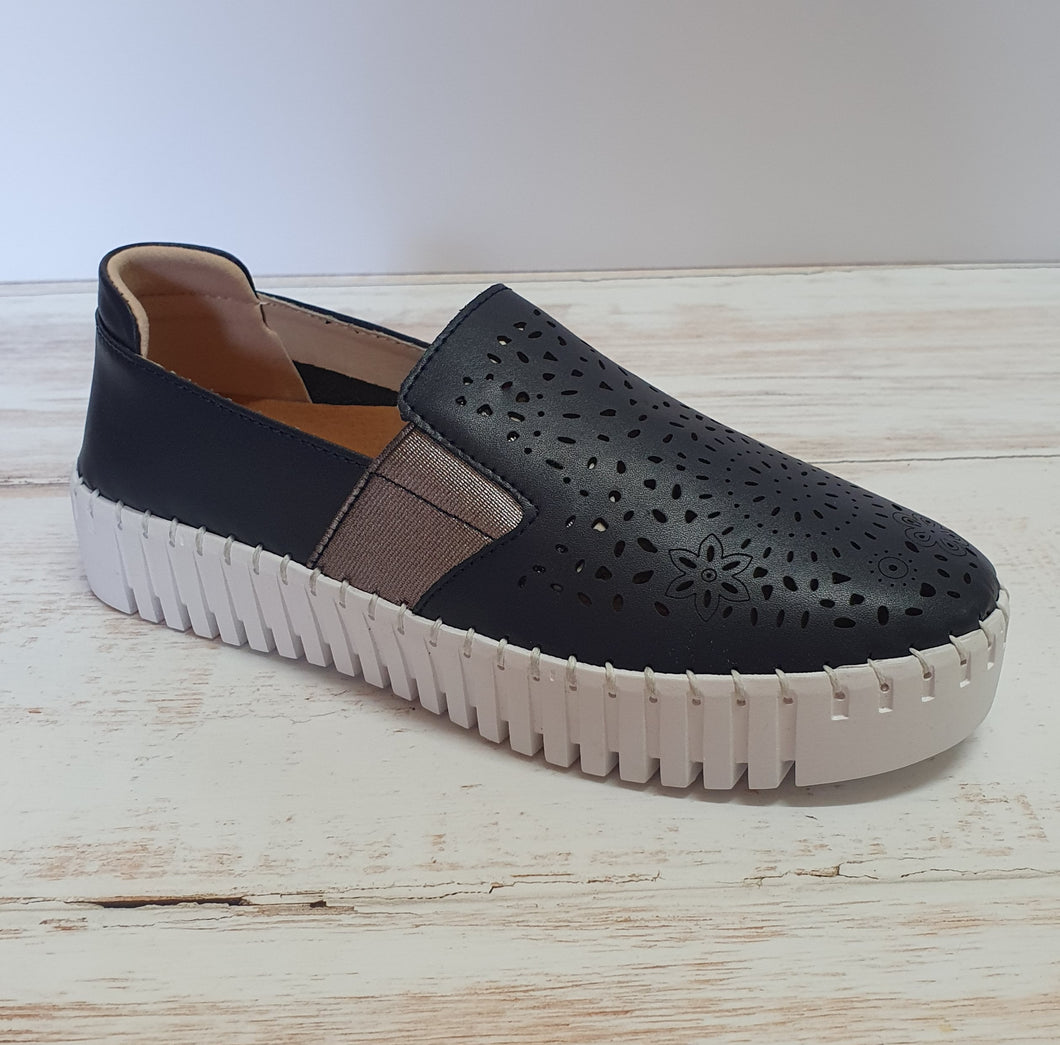 Minki Navy Slip on