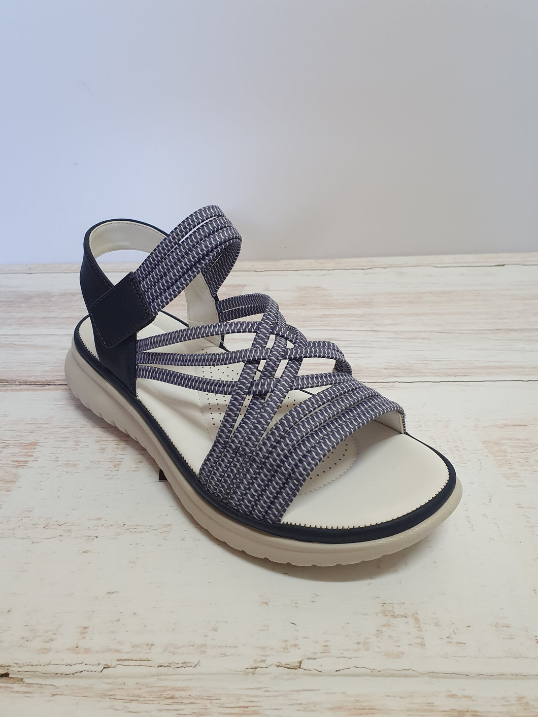 Clove Sandal Blue