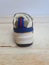 Load image into Gallery viewer, Ren White Blue Sneaker
