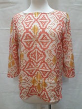 Load image into Gallery viewer, GA503 Ikat Print Top
