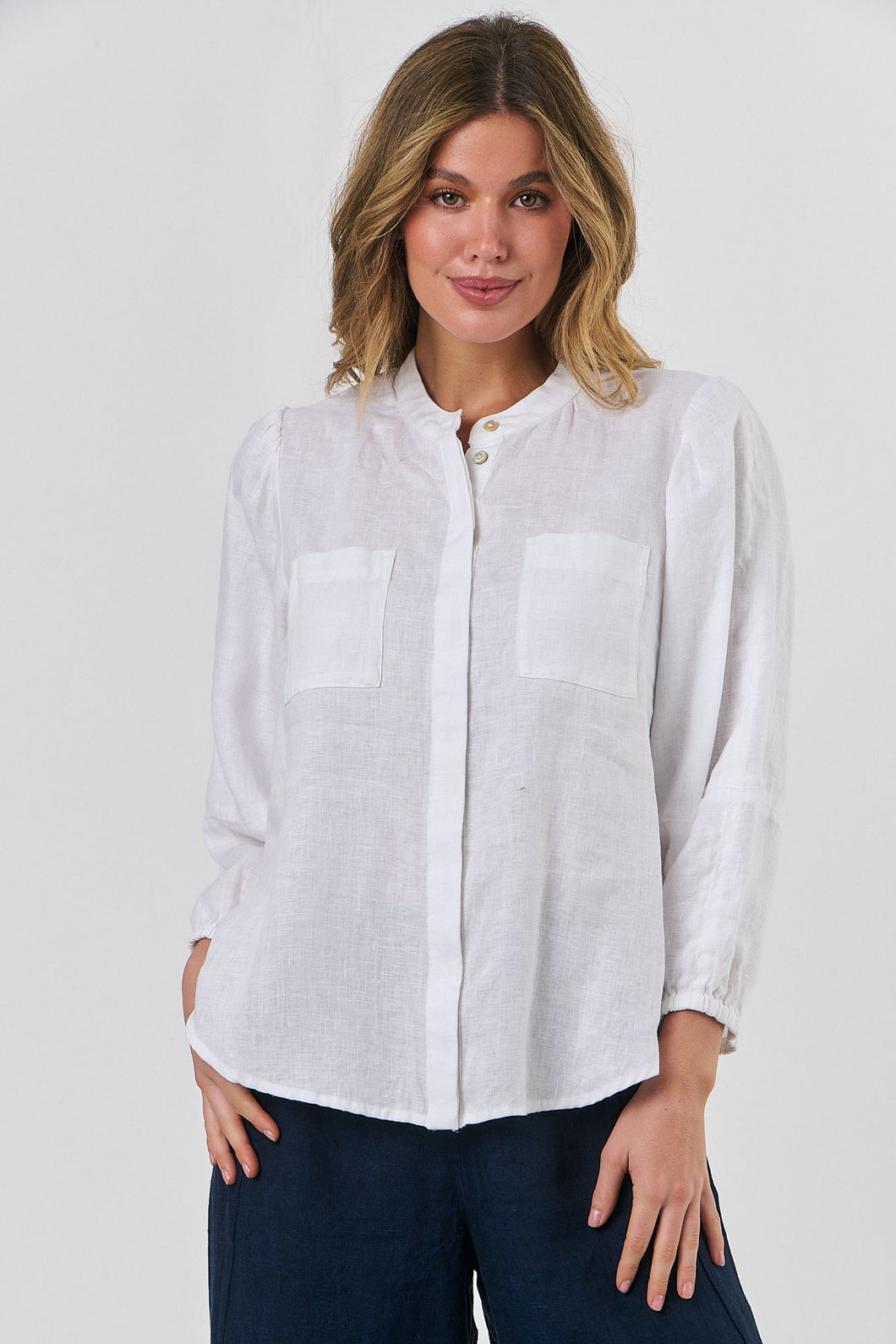 GA566 White Linen Shirt