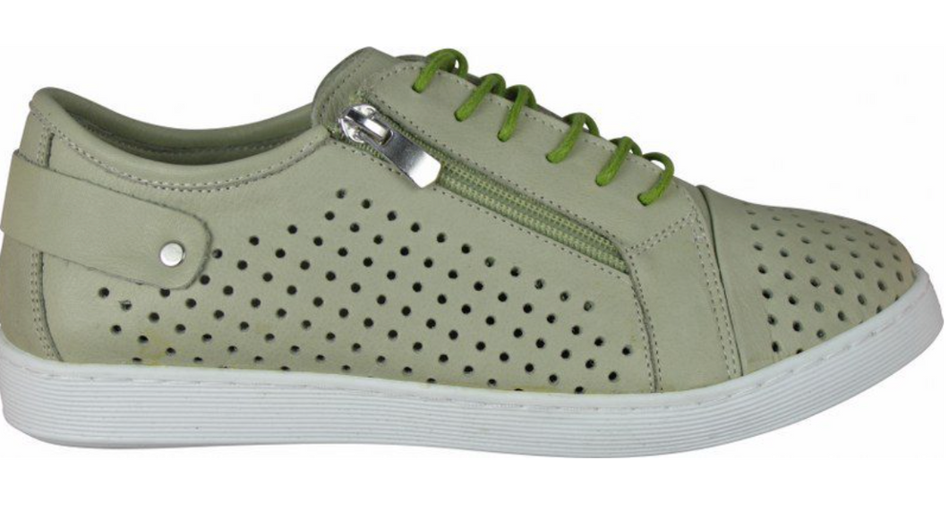 EG17 Pistachio Sneaker