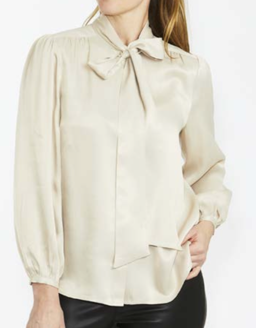 P565328 Pussy Bow Chino Blouse SIZE 14 ONLY