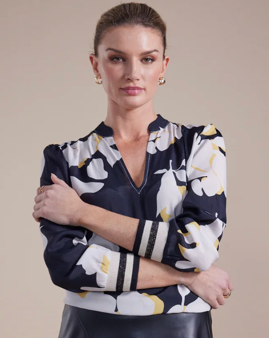 YTMW44617 Shadow Floral Top SIZE 14 ONLY