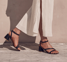 Load image into Gallery viewer, Petricia Black Sandal Heel
