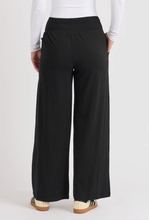 Load image into Gallery viewer, 1015532 Shirred Waist Pant Black
