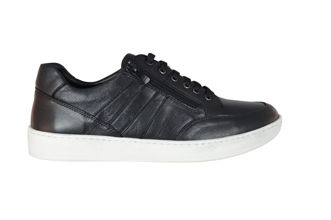 Finn Black Leather Sneaker