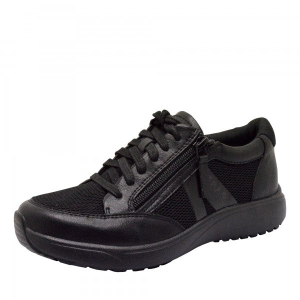 Eazee All Black Size 40 ONLY